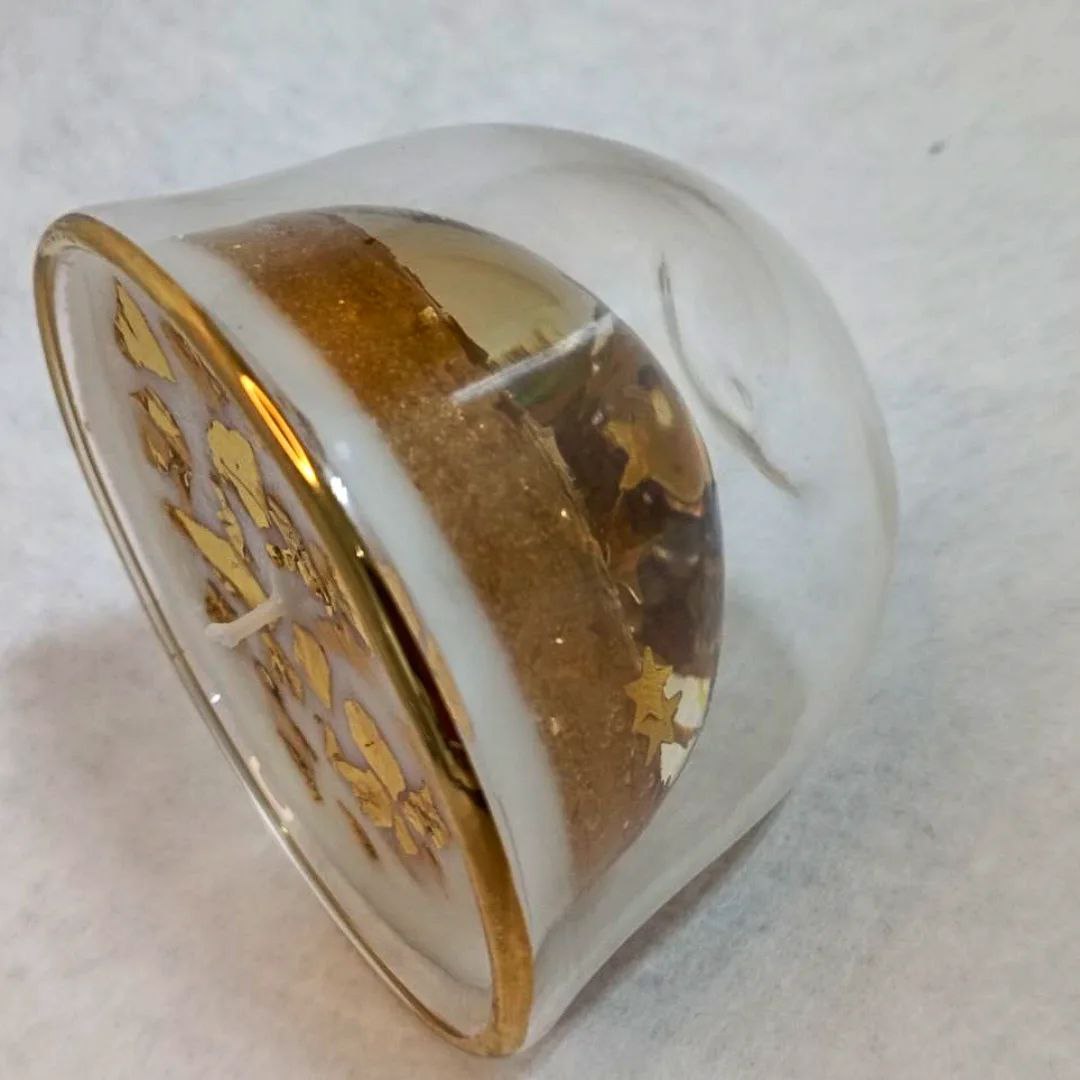 الذهب المتلألئ" الشمعة العائمة _جل و صويا "